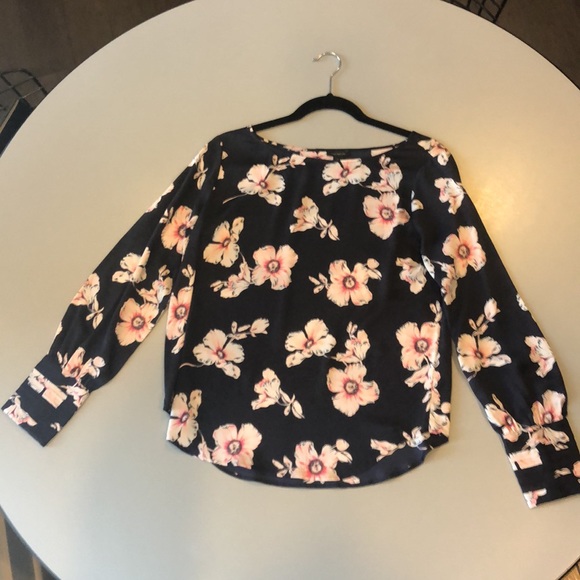 Ann Taylor Floral Blouse - Picture 5 of 7